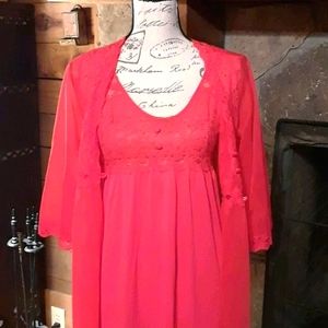 Vintage peignoir bright lipstick red